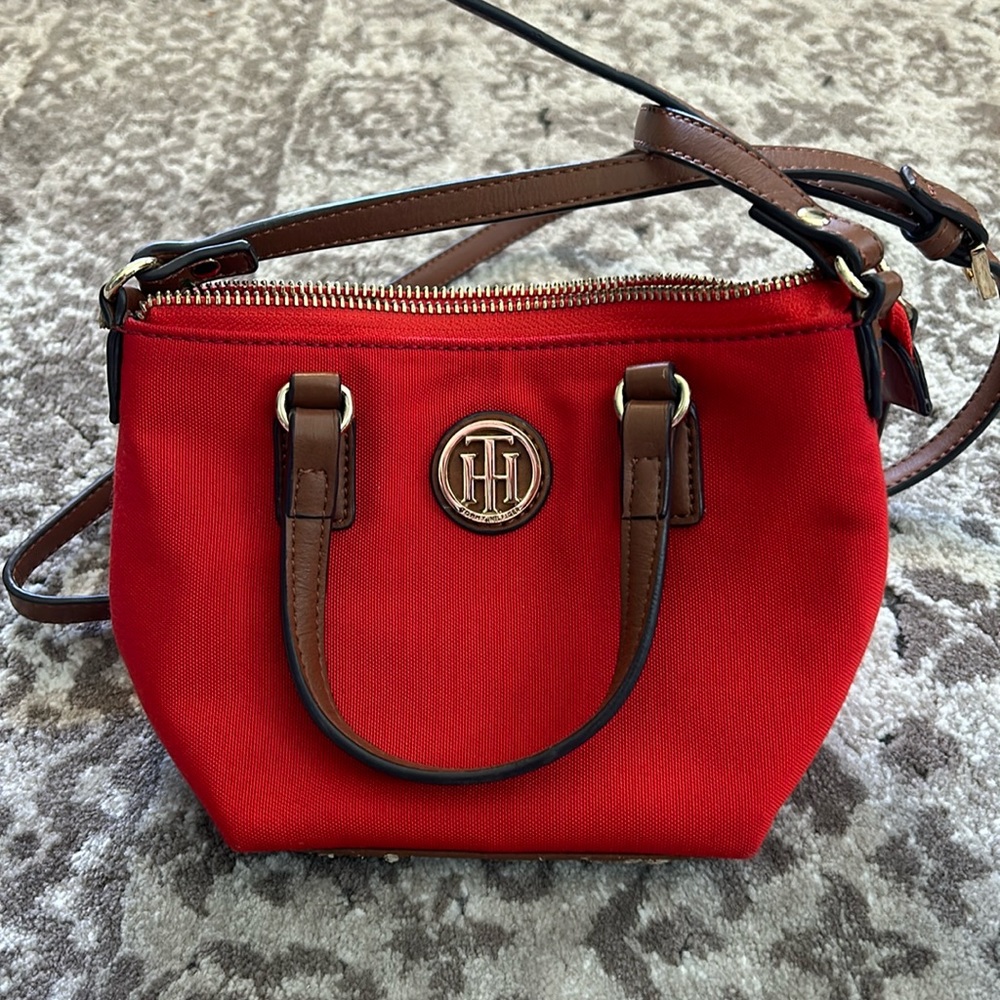 Tommy Hilfiger Small Purse